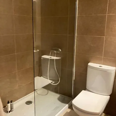 3 Bedroom Sea View 公寓